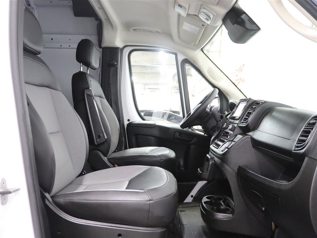 Used 2024 RAM ProMaster 2500 w/ Convenience Group FWD image 16