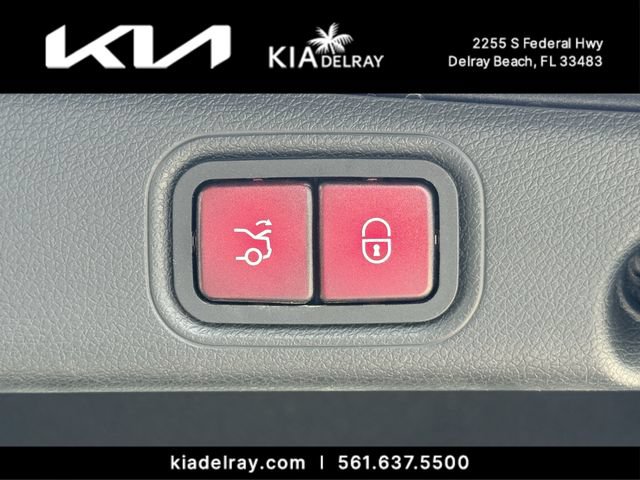 Used 2018 Mercedes-Benz E 300 image 9