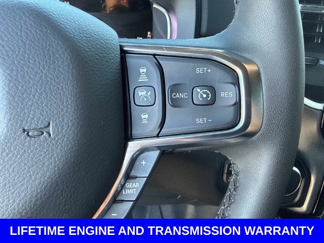Used 2025 RAM 1500 Big Horn AWD/4WD image 30