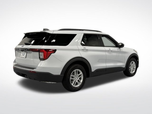 New 2026 Ford Explorer Active RWD image 8