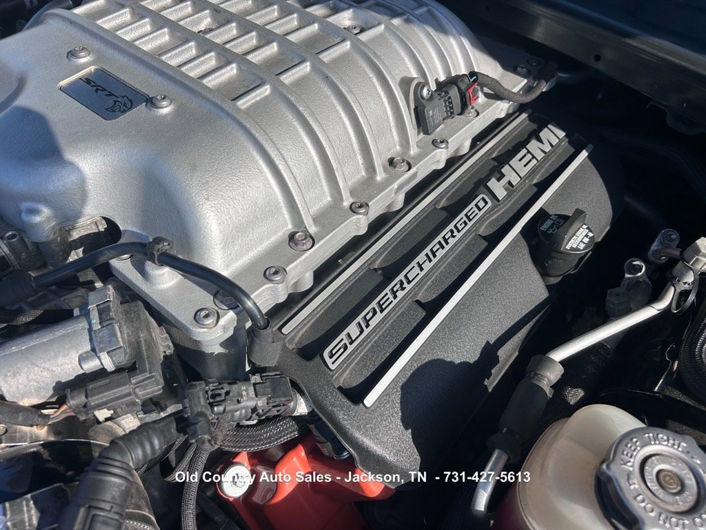 Used 2018 Dodge Challenger SRT Hellcat RWD image 6
