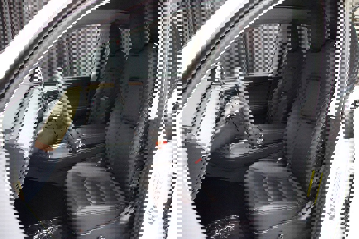 Used 2023 Tesla Model Y Long Range image 29