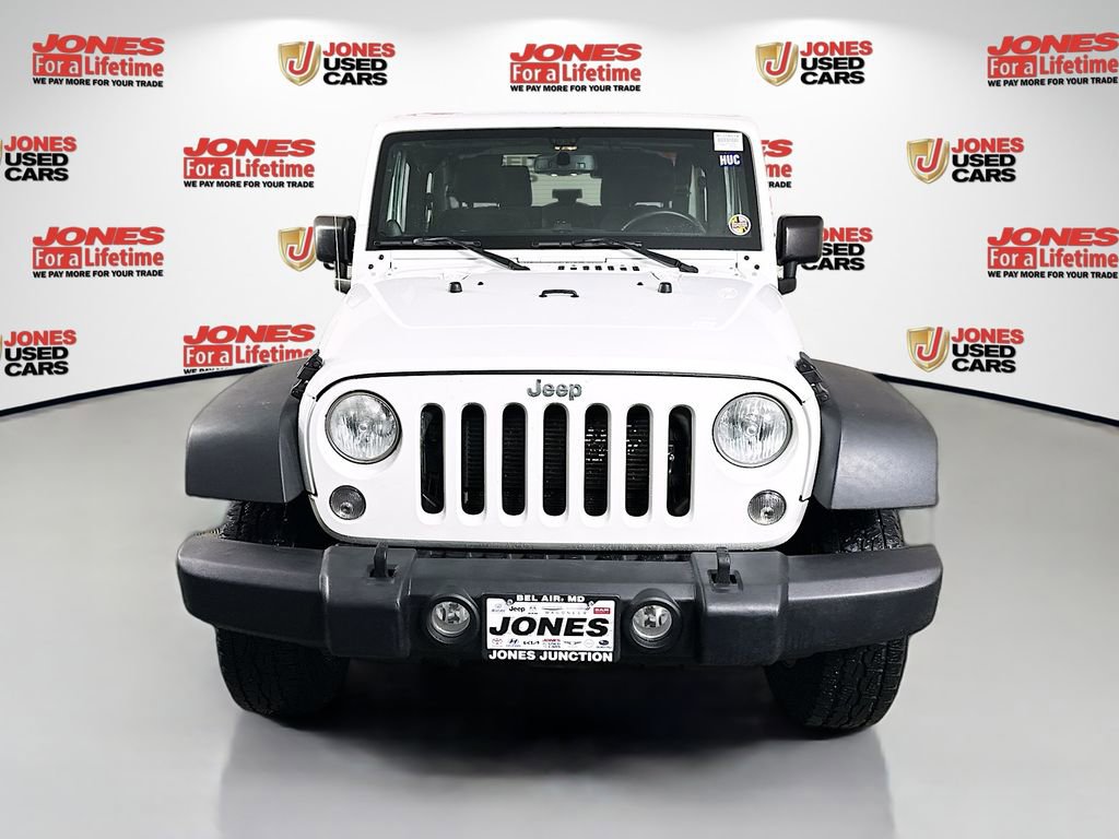Used 2014 Jeep Wrangler Rubicon w/ Power Convenience Group image 11
