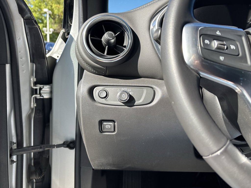Certified 2020 Chevrolet Blazer LT AWD/4WD image 21