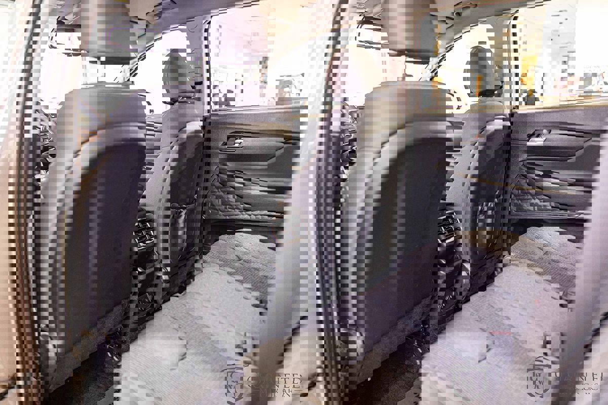 Used 2020 Hyundai Santa Fe SEL image 32