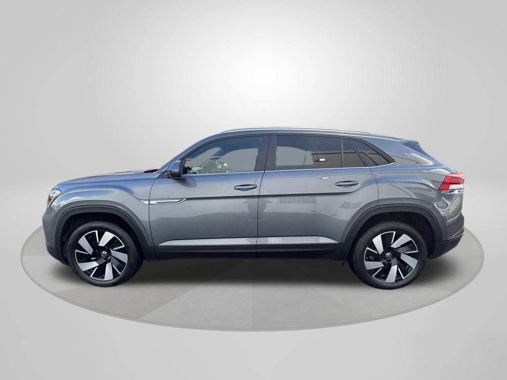 Used 2024 Volkswagen Atlas Cross Sport SE image 4