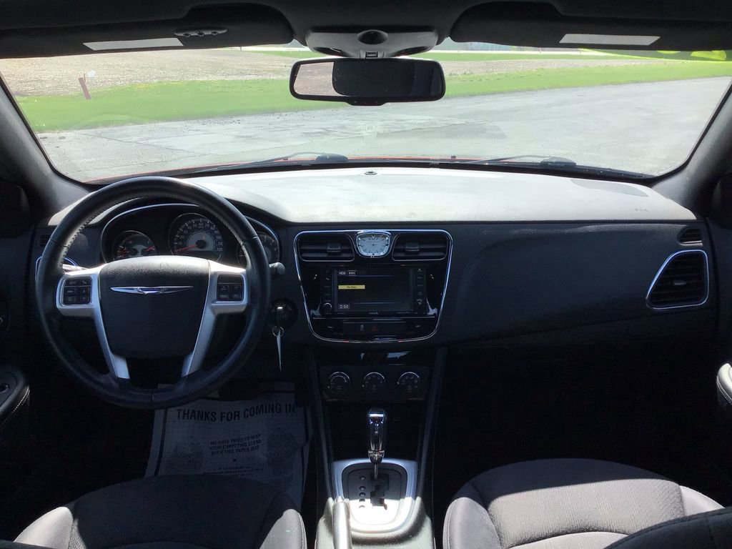 Used 2013 Chrysler 200 Touring image 21