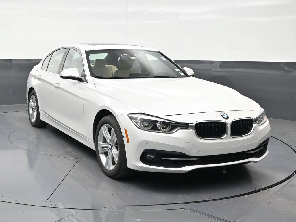 Used 2018 BMW 330i Sedan RWD image 5