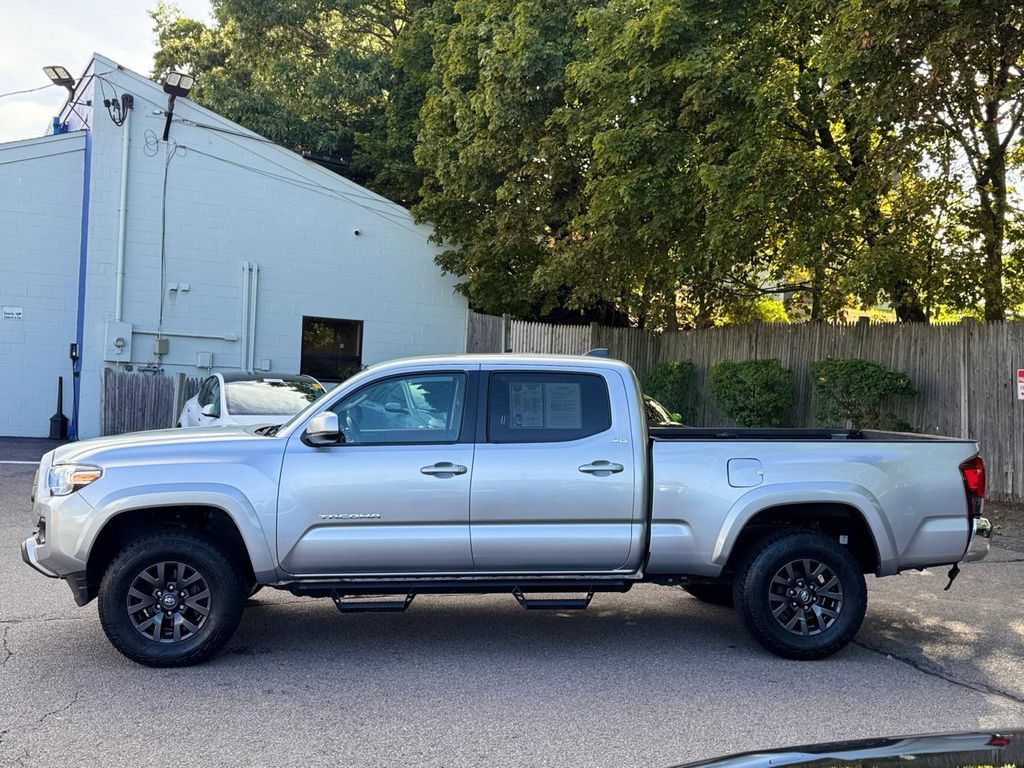 Used 2023 Toyota Tacoma SR5 AWD/4WD image 3