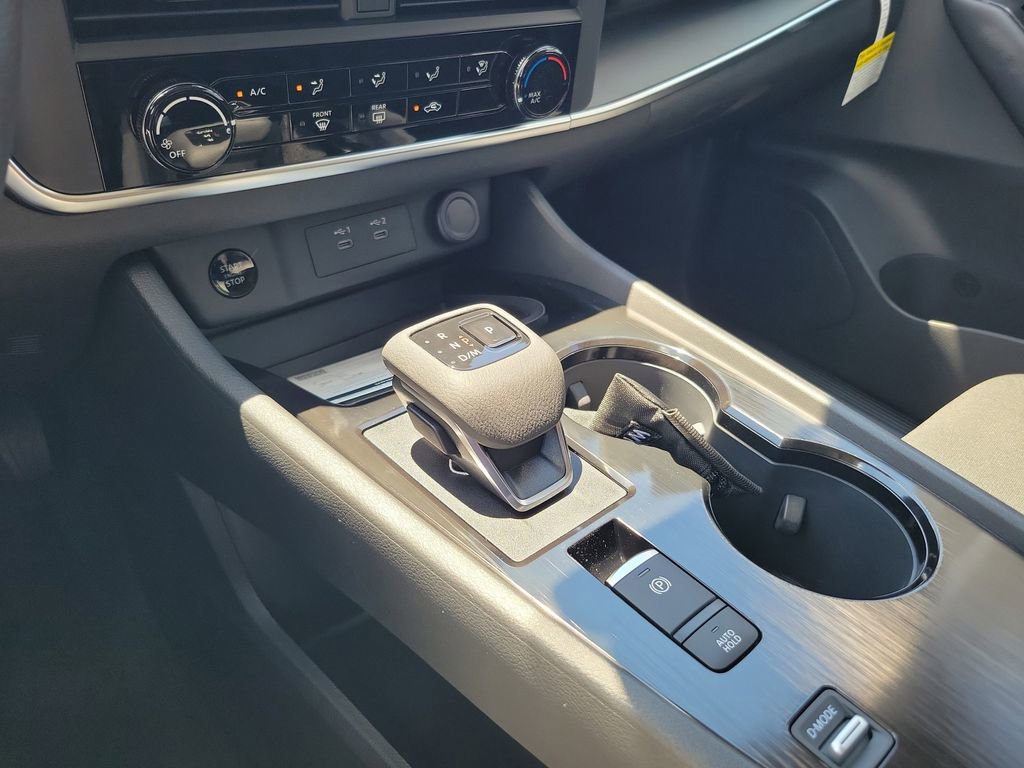 New 2026 Nissan Rogue S image 11