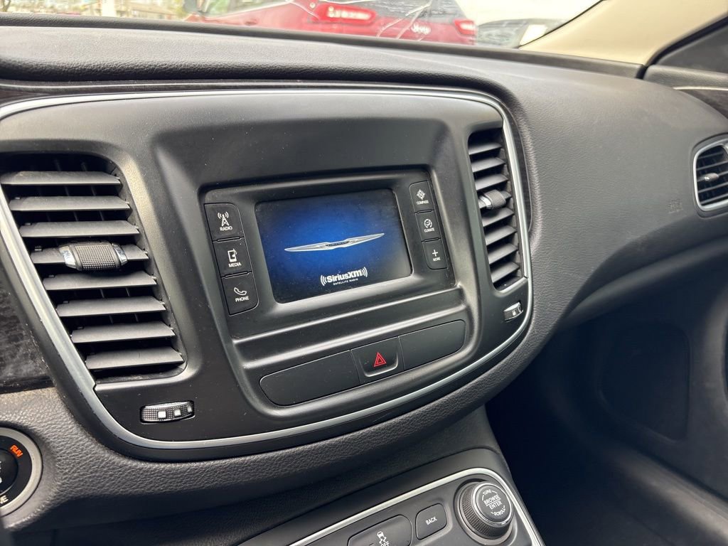 Used 2015 Chrysler 200 C FWD image 30