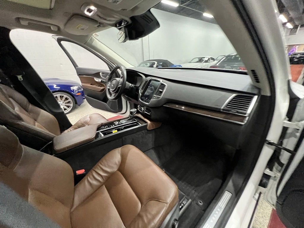 Used 2019 Volvo XC90 T6 Momentum w/ Protection Package image 27