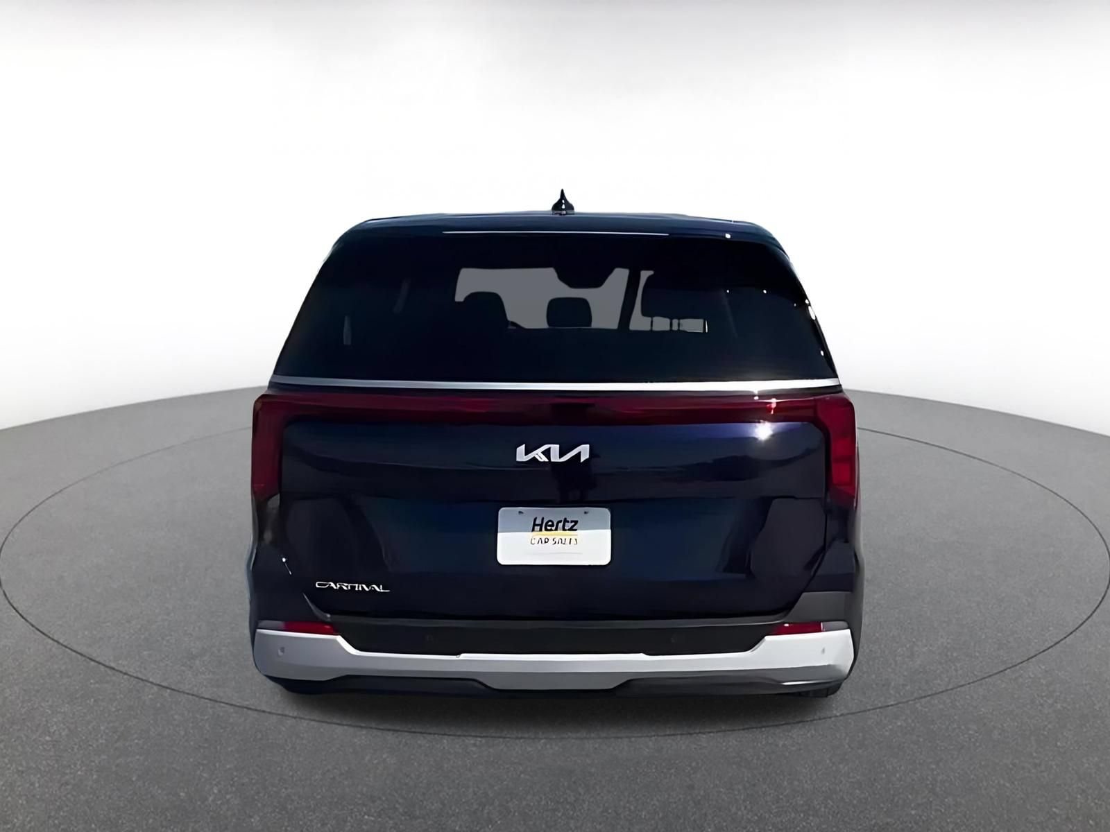 Used 2026 Kia Carnival FWD image 10