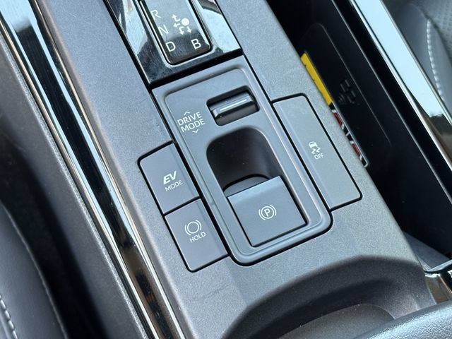 Used 2023 Toyota Prius XLE FWD image 21