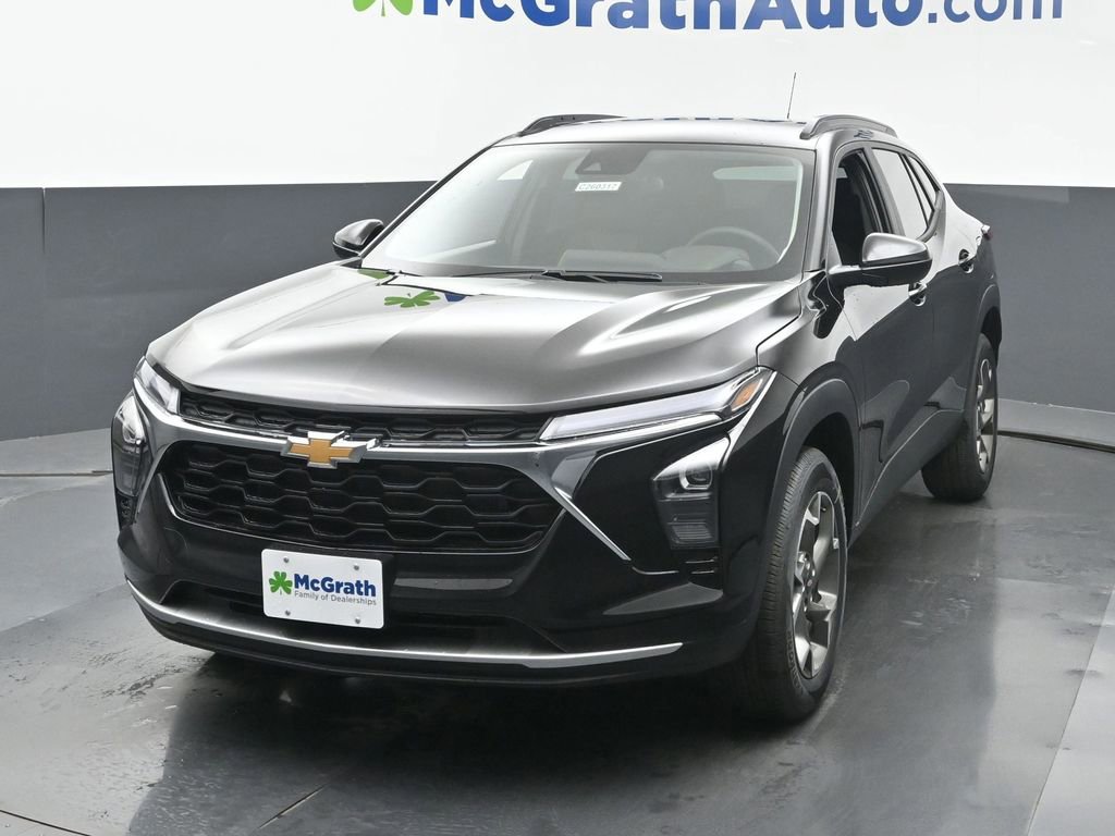 New 2026 Chevrolet Trax LT w/ Driver Confidence Package image 4