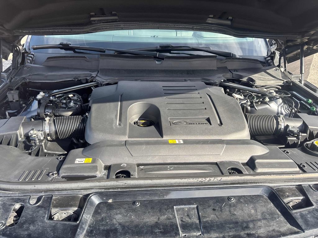 Used 2019 Land Rover Range Rover Sport HST image 29
