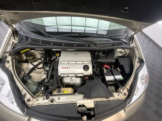 Used 2005 Toyota Sienna LE w/ LE Pkg 4 AWD/4WD image 21