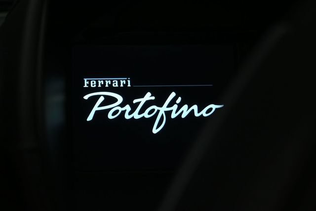 Used 2020 Ferrari Portofino RWD image 51