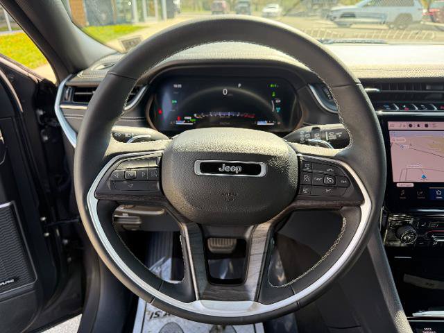 Used 2024 Jeep Grand Cherokee Limited 4xe AWD/4WD image 12