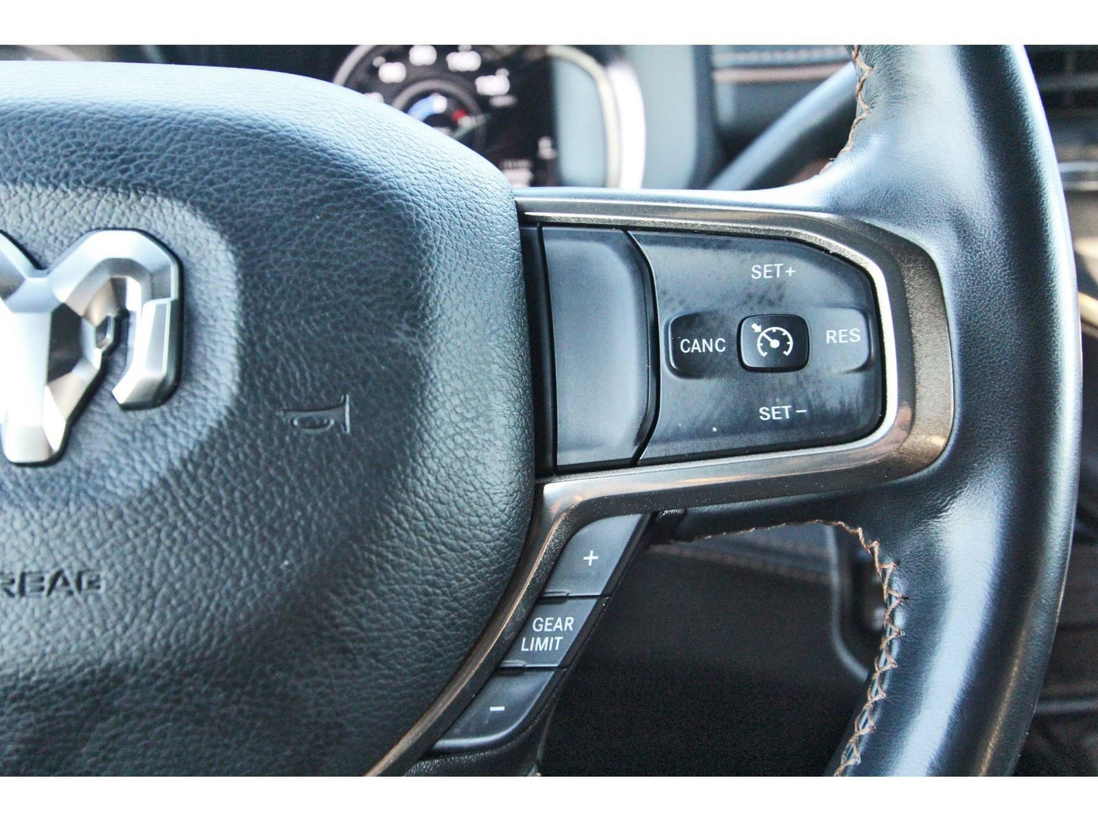 Used 2024 RAM 3500 Limited w/ Towing Technology Group AWD/4WD image 19