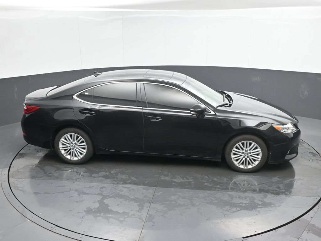 Used 2013 Lexus ES 350 w/ Luxury Pkg FWD image 28