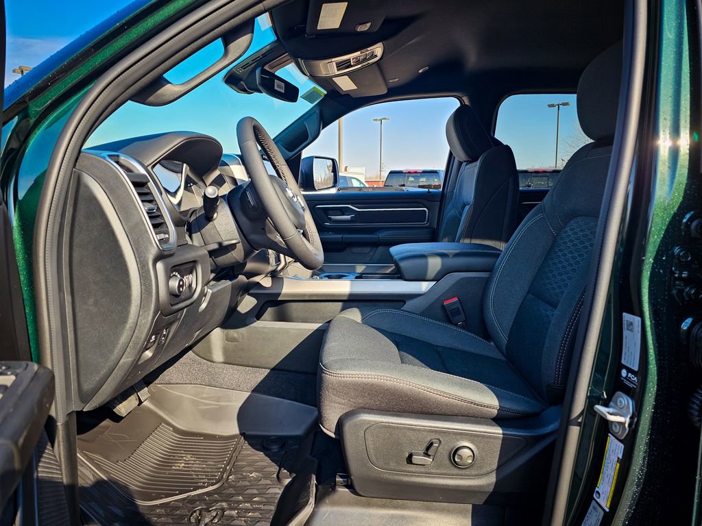 New 2026 RAM 1500 4x4 Crew Cab image 13