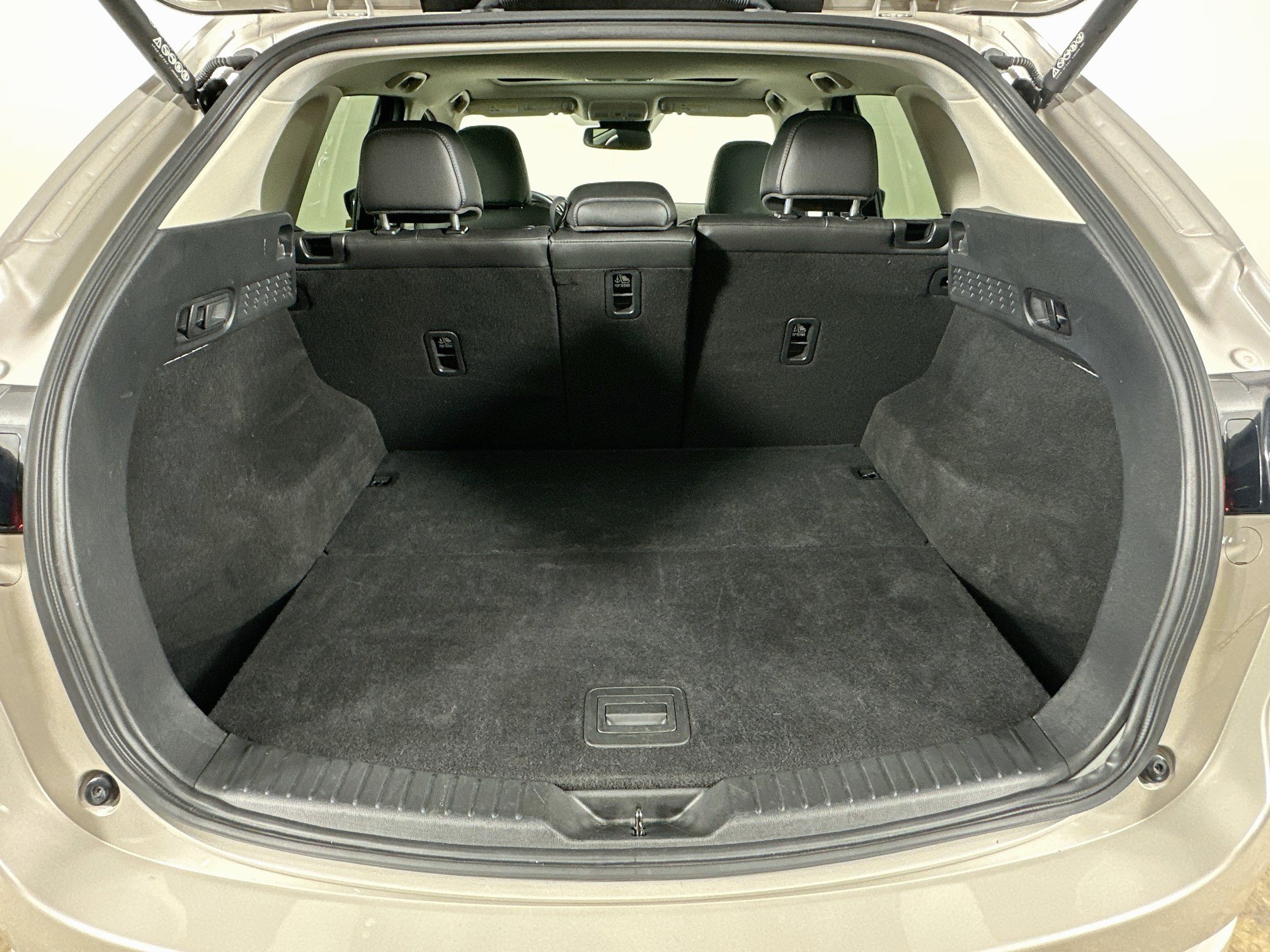 Used 2025 MAZDA CX-5 AWD 2.5 S w/ Preferred Package image 29