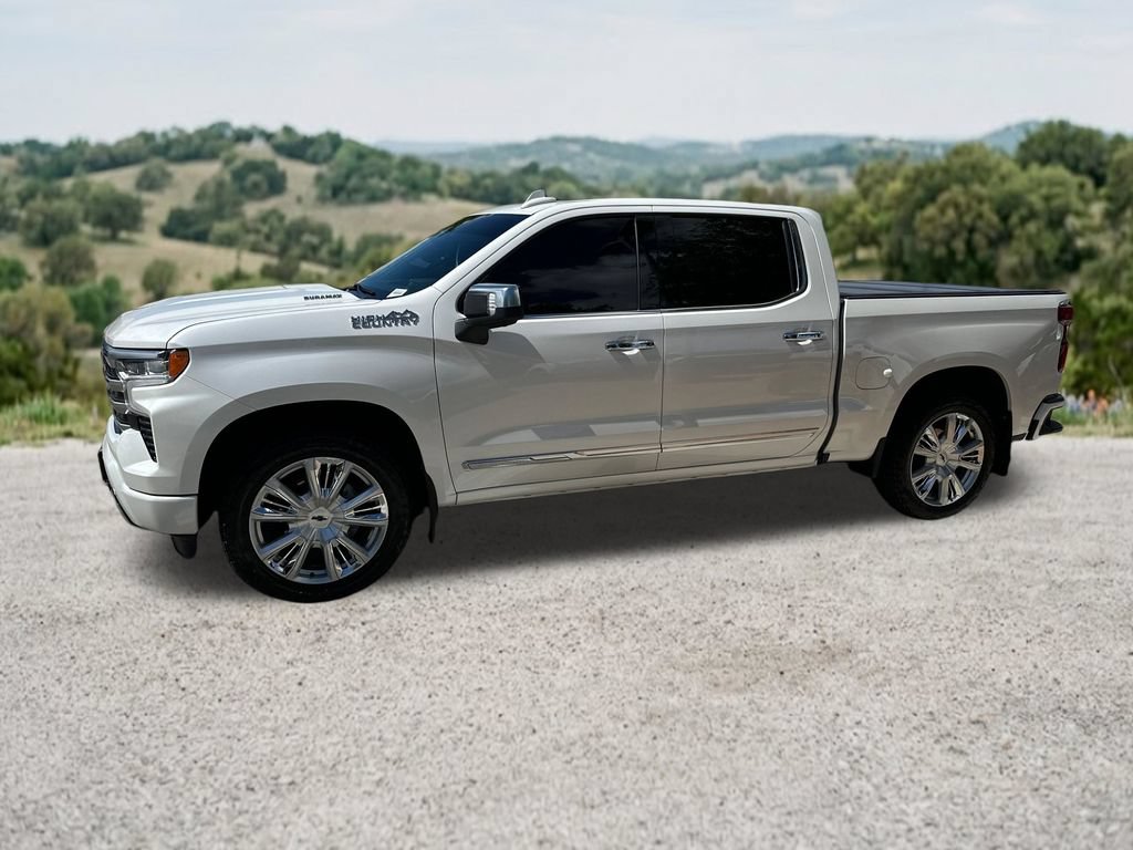 Used 2024 Chevrolet Silverado 1500 High Country w/ High Country Premium Package AWD/4WD image 4