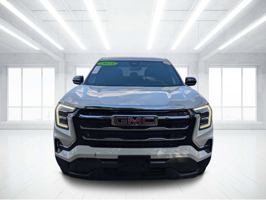 Used 2025 GMC Terrain Elevation image 8