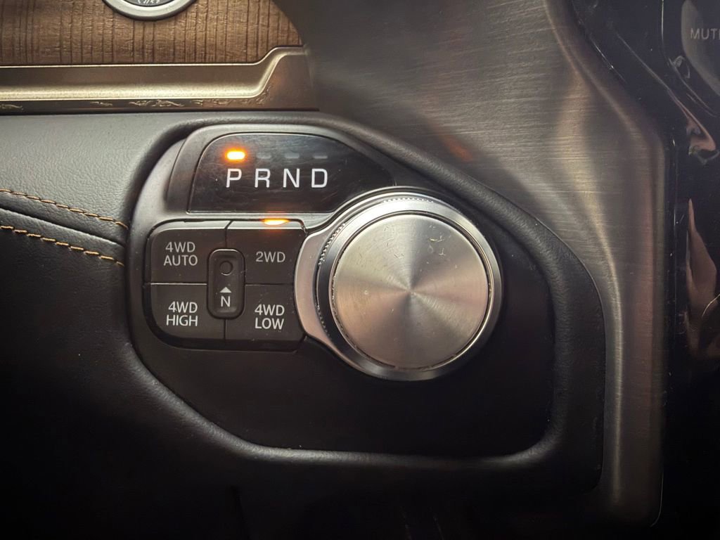 Used 2022 RAM 1500 Limited AWD/4WD image 15