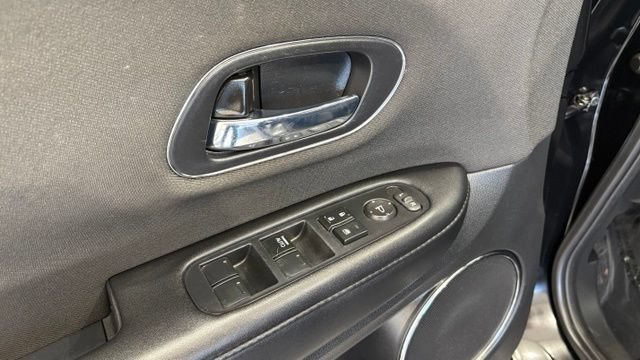 Used 2021 Honda HR-V EX image 13