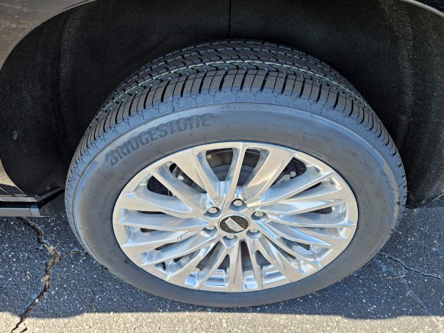 Certified 2026 Cadillac Escalade Luxury AWD/4WD image 19