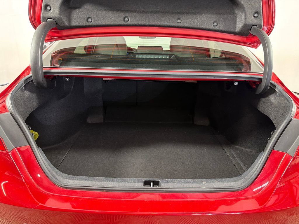 Used 2022 Toyota Camry SE w/ Audio Upgrade Package FWD image 19