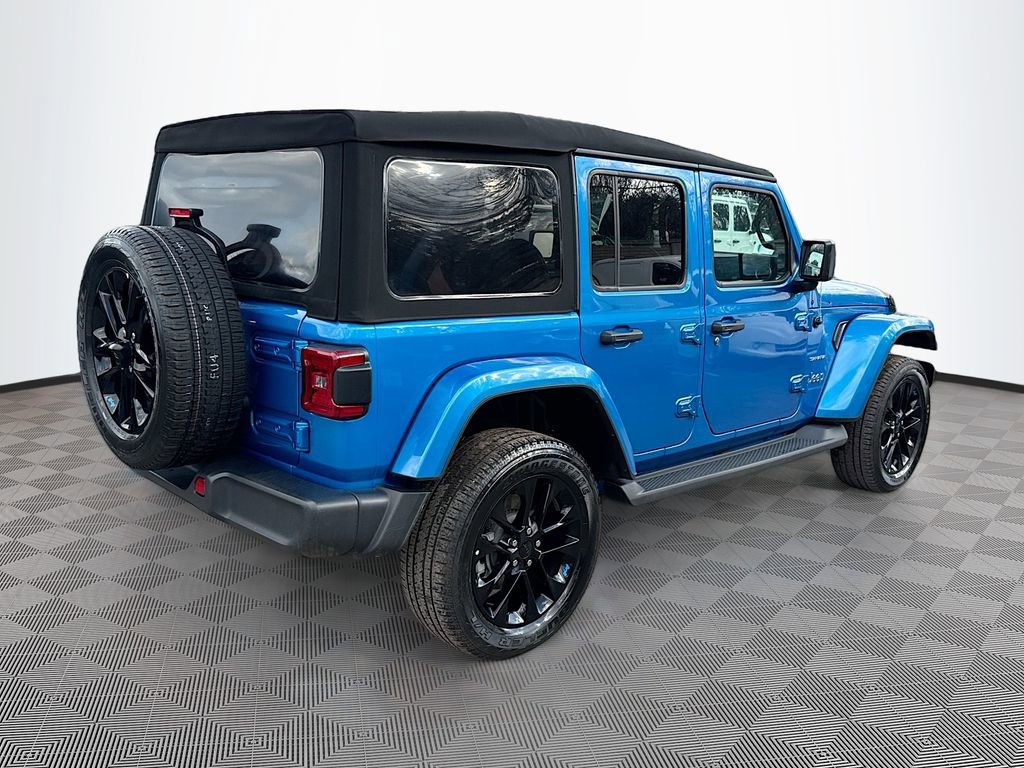 Used 2023 Jeep Wrangler Unlimited Sahara w/ Cold Weather Group image 6
