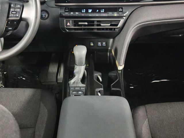 Used 2025 Toyota Camry LE FWD image 24
