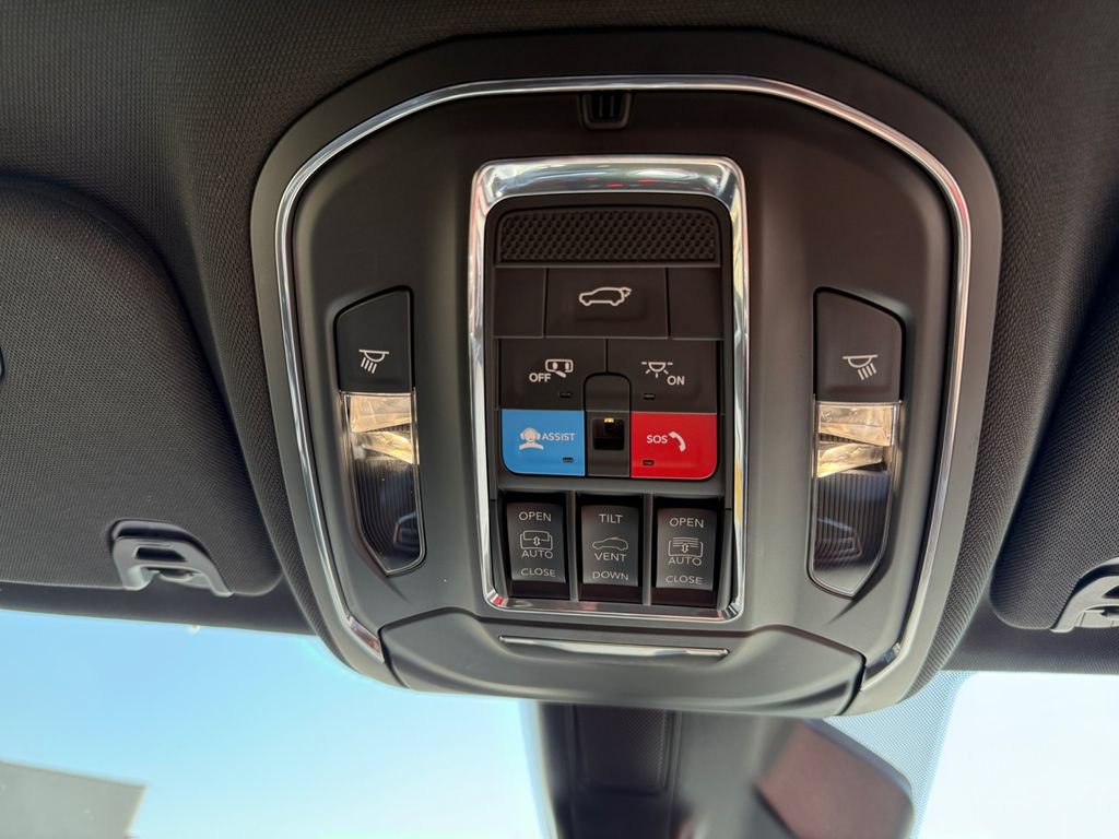Used 2024 Jeep Wagoneer Series II AWD/4WD image 48