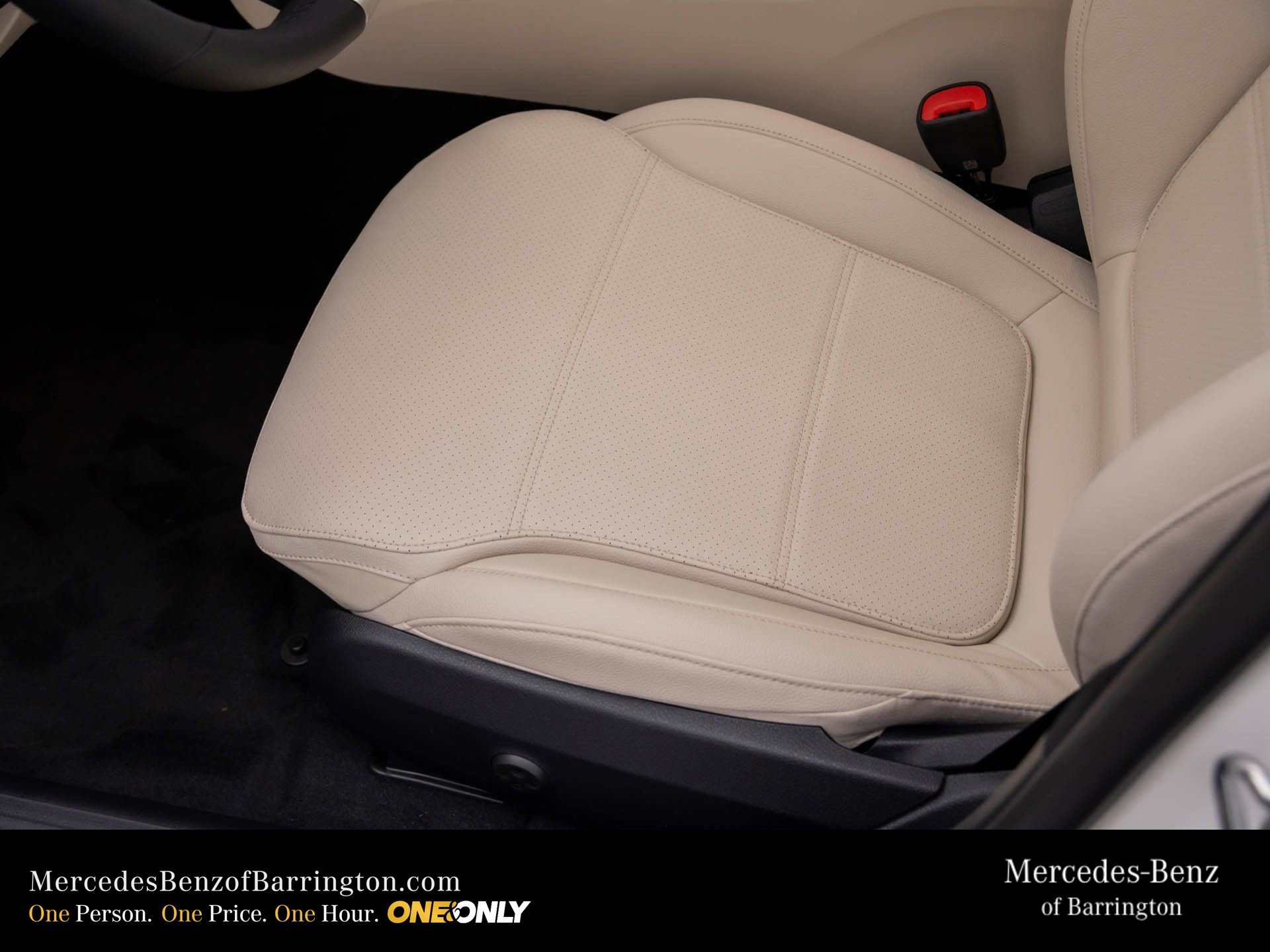 New 2026 Mercedes-Benz C 300 4MATIC Sedan image 19