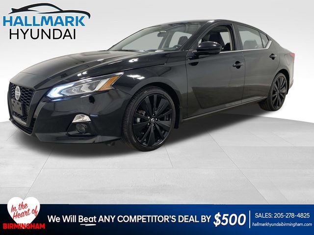 Used 2022 Nissan Altima 2.5 SR w/ Midnight Edition Package
