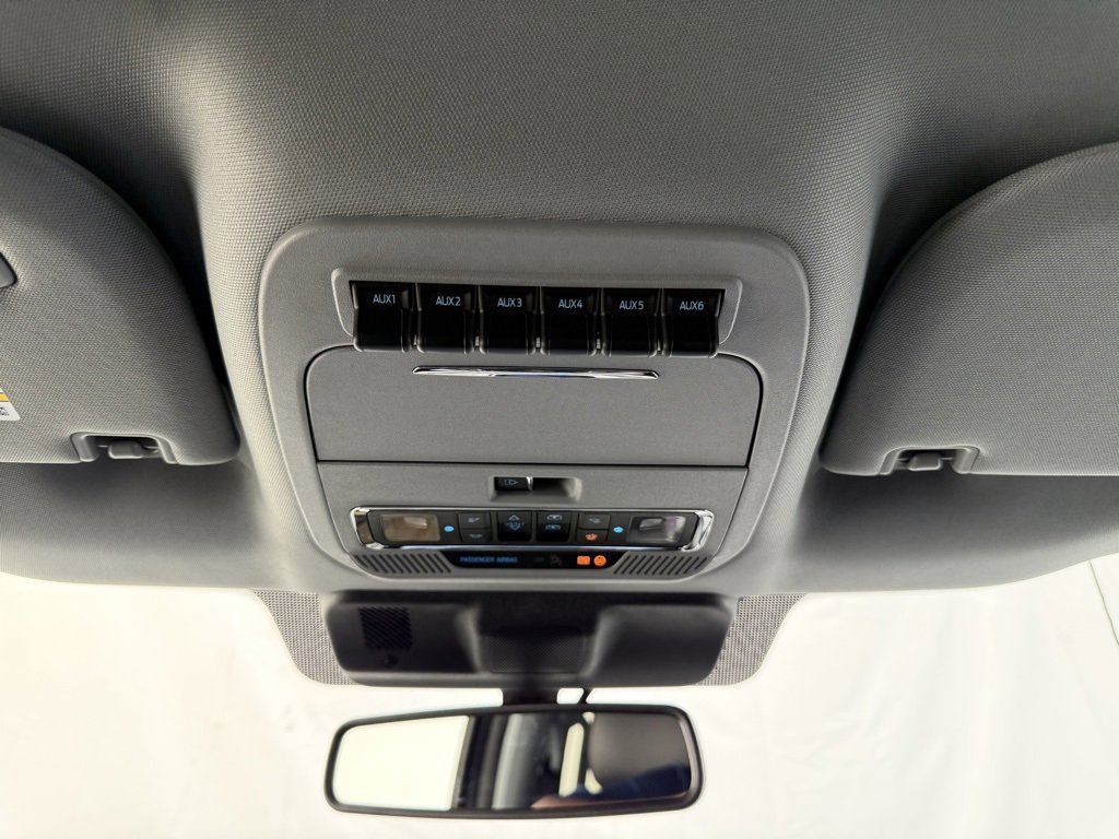 New 2026 Ford F350 4x4 Crew Cab Super Duty image 37
