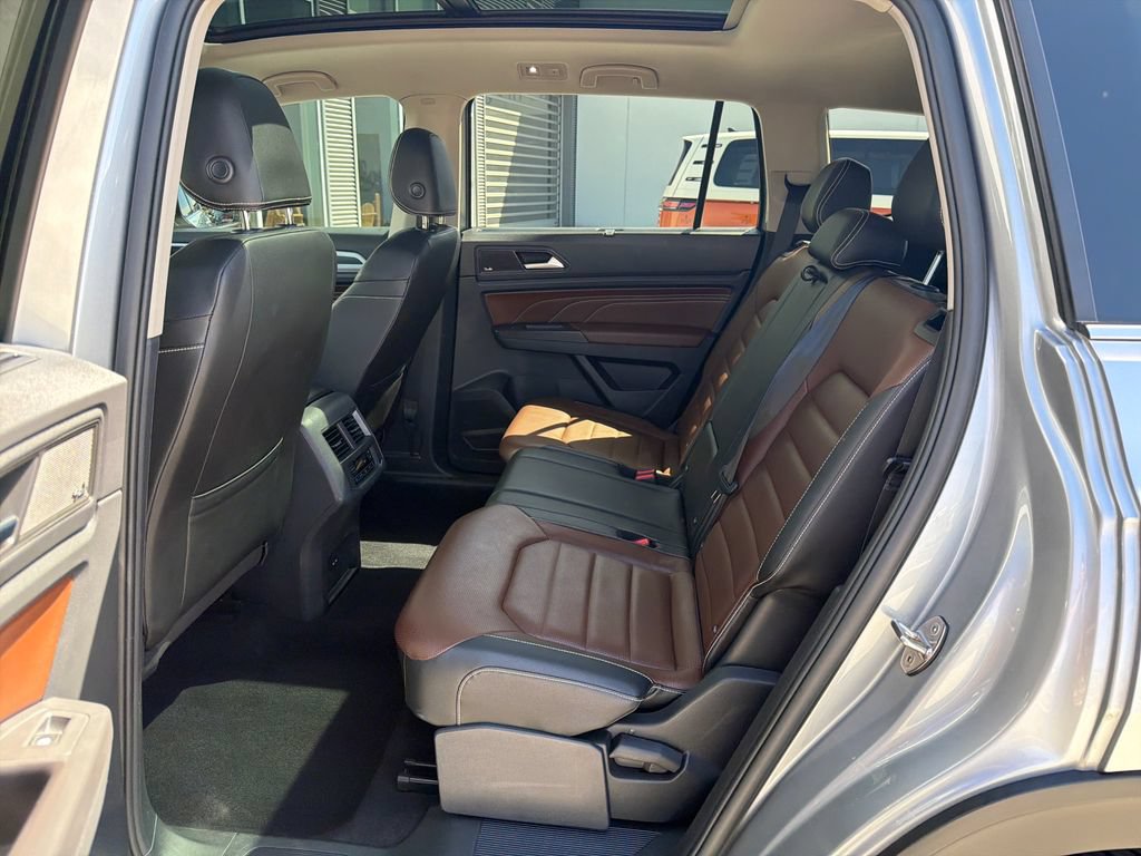 Certified 2023 Volkswagen Atlas SEL Premium AWD/4WD image 14