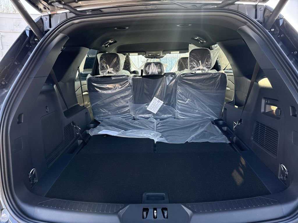 Used 2026 Ford Explorer ST-Line w/ ST-Line Street Pack image 29