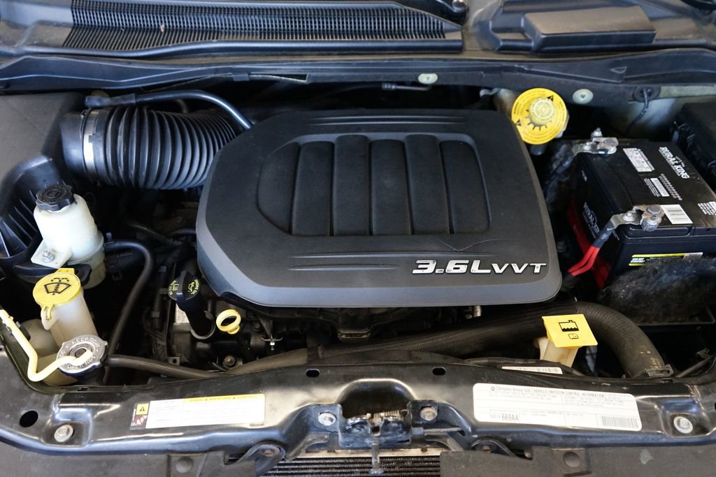 Used 2018 Dodge Grand Caravan GT image 48