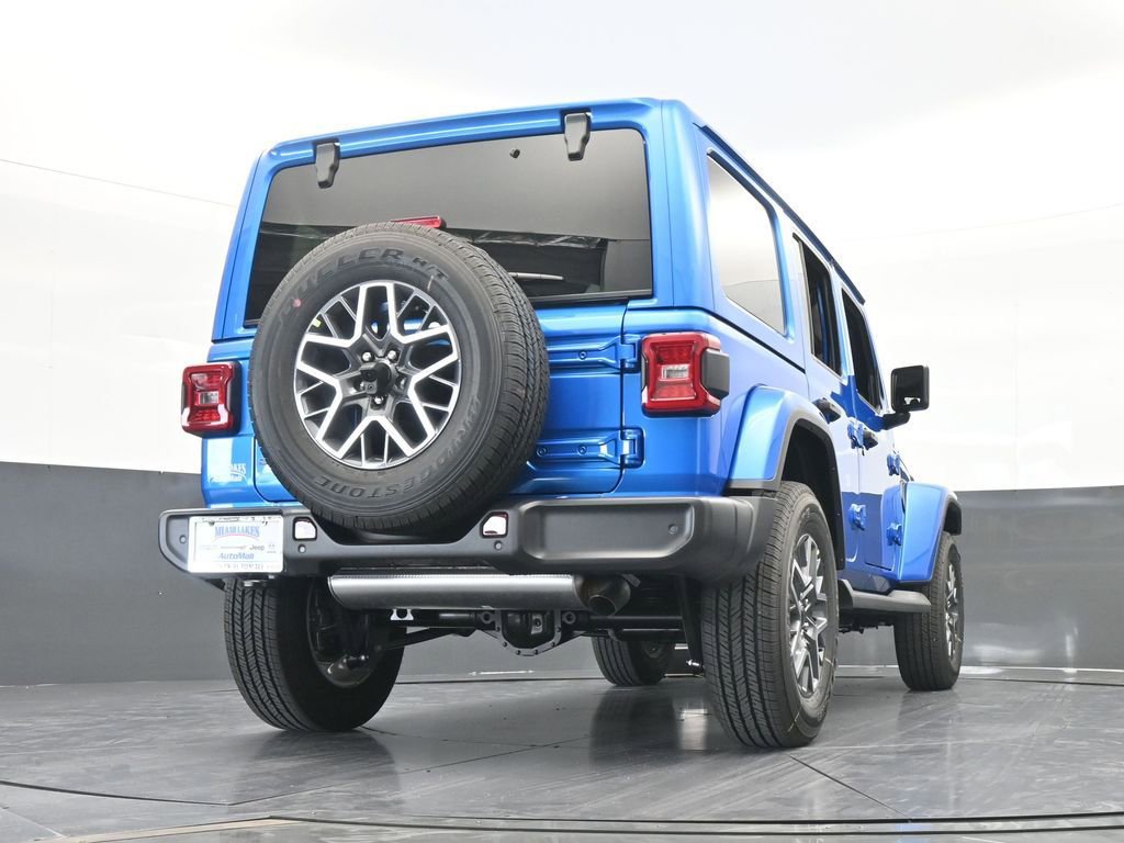 Used 2025 Jeep Wrangler Unlimited Sahara AWD/4WD image 58