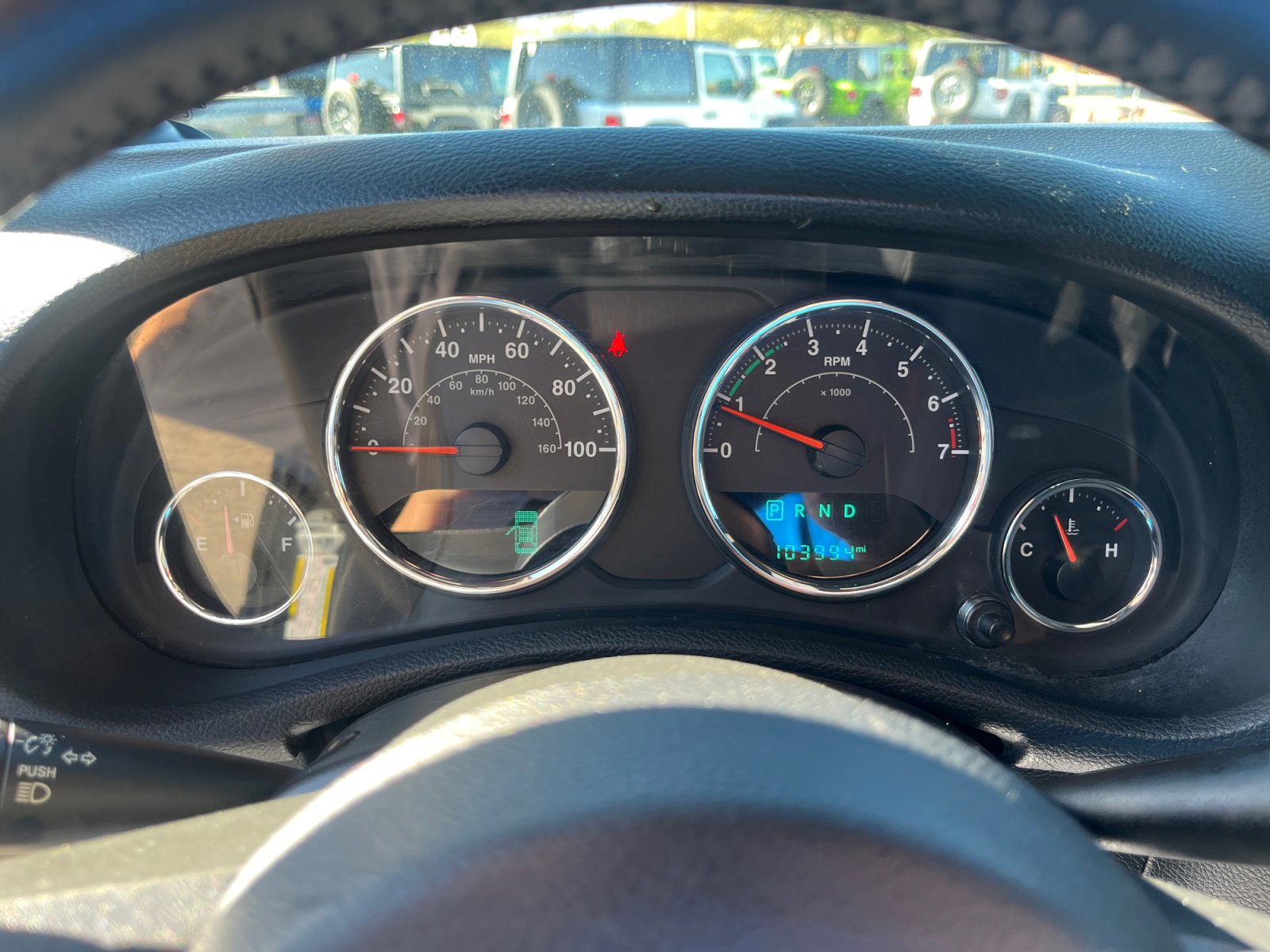 Used 2015 Jeep Wrangler Unlimited Rubicon w/ Connectivity Group image 10