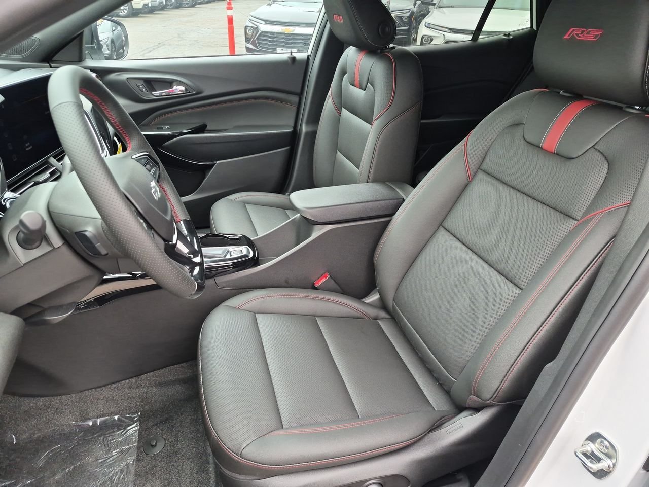 New 2026 Chevrolet Trax RS w/ Sunroof Package FWD image 20
