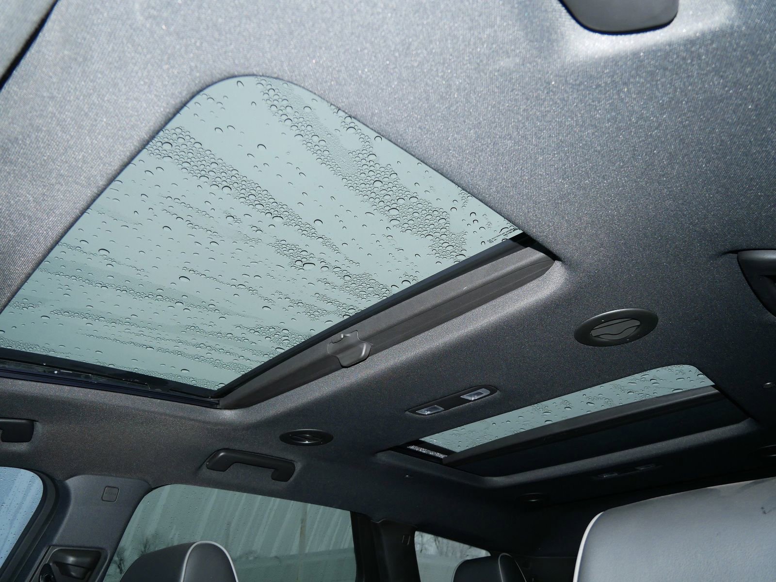 Used 2024 Buick Enclave Avenir w/ Avenir Technology Package image 28