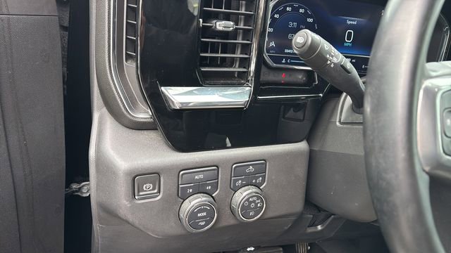 Used 2023 Chevrolet Silverado 1500 RST image 21