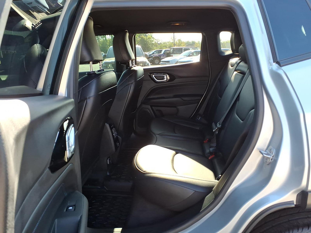 Used 2026 Jeep Compass Limited AWD/4WD image 30