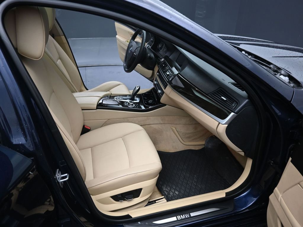 Used 2013 BMW 528i xDrive Sedan image 33