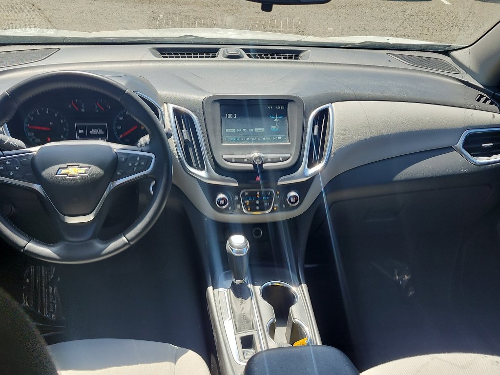 Used 2018 Chevrolet Equinox LT FWD image 12